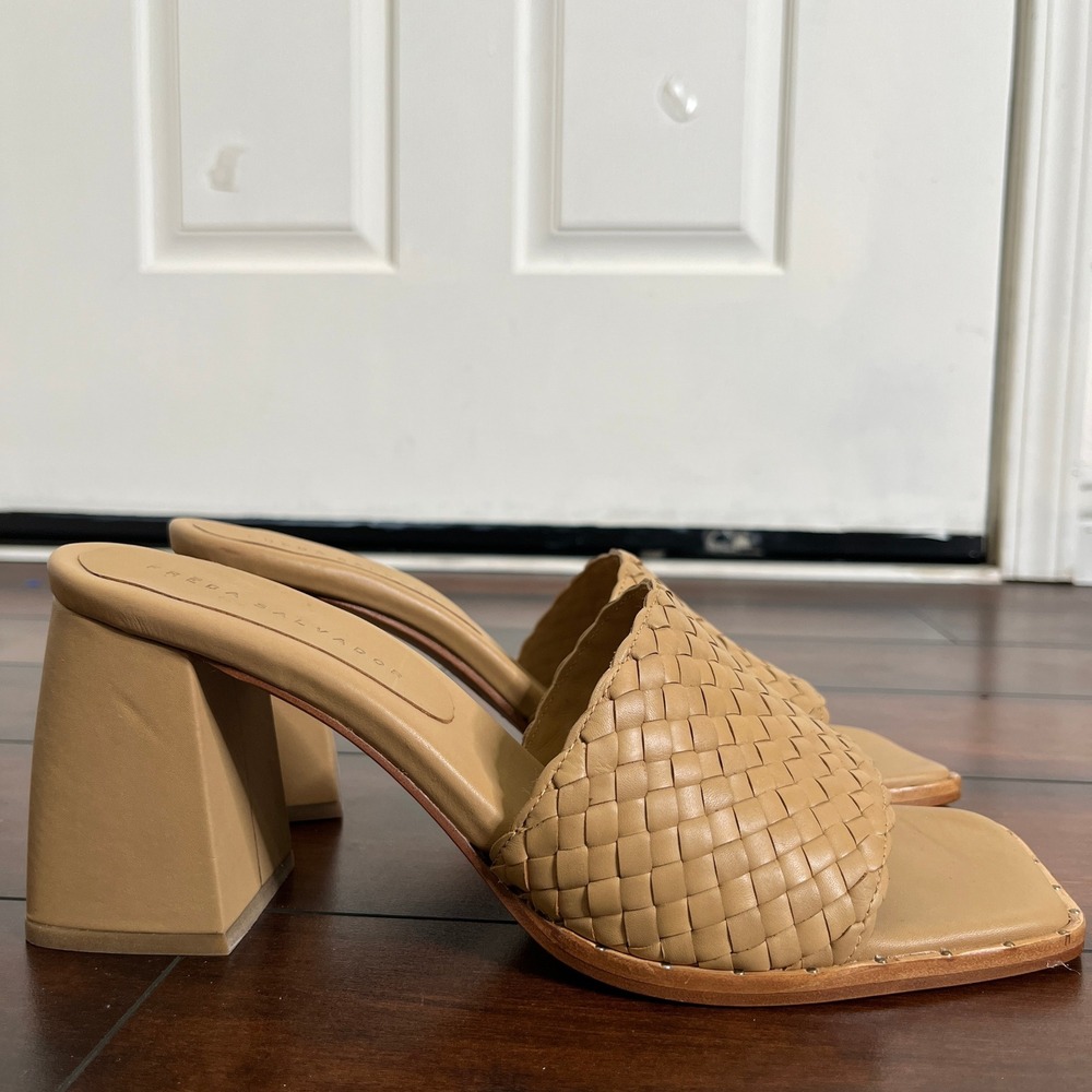 Freda Salvador Women's Rosie Calf Leather Sandals Closed Woven size 9.5 New